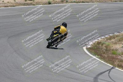 media/Apr-20-2025-AHRMA (Sun) [[393a79c373]]/Race/Group 5/Turn 4b/